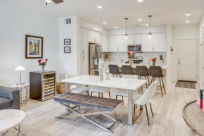 Quiet Simi Valley Home with Patio and Pool Access!